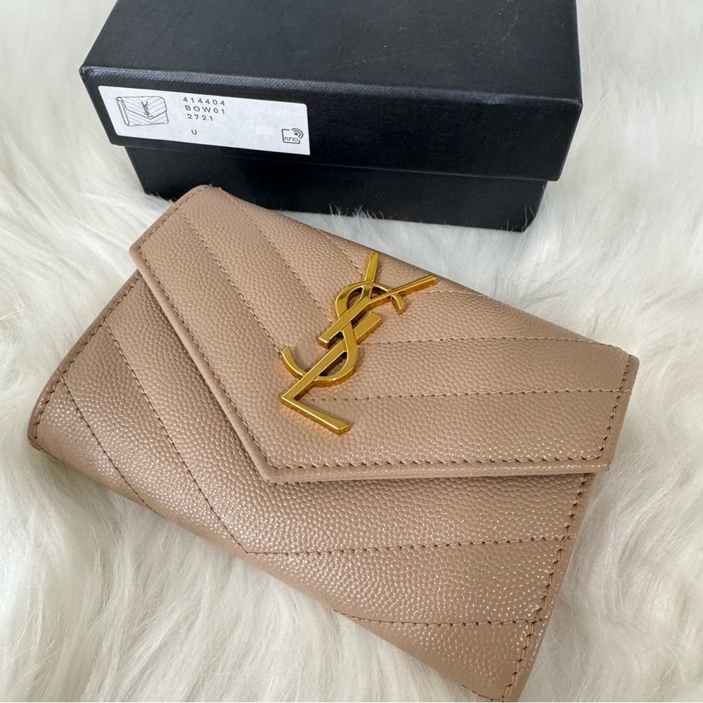 YSL Saint Laurent Small Monogram Envelope Wallet - Picture 3 of 14